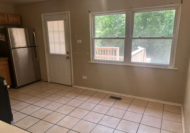5th image of 22121 Karlov Ave, Richton Park, IL 60471 | MLS# 12674253