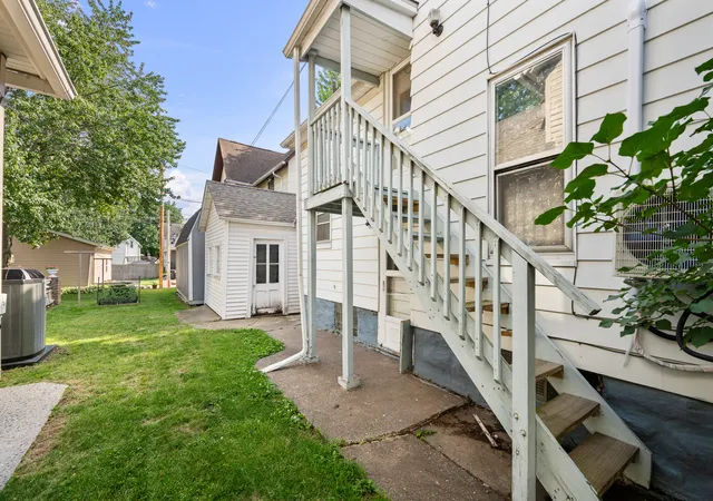 Homes for sale in Moline, IL | 1004 13th Ave, Moline, IL 61265 | MLS# 12674272