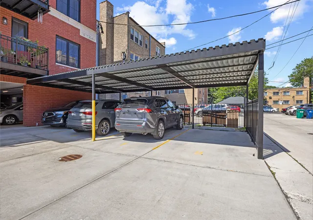 Homes for sale in Oak Park, IL | 1024 Washington Boulevard, Oak Park, IL 60302 | Houzeo