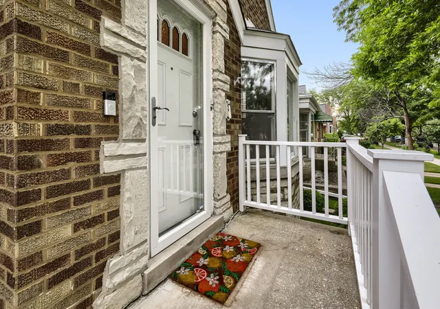 Homes for sale in Chicago, IL | 5125 N Sayre Ave, Chicago, IL 60656 | MLS# 12674294