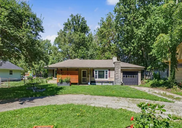 Homes for sale in Champaign, IL | 609 S Western Ave, Champaign, IL 61821 | MLS# 12674333