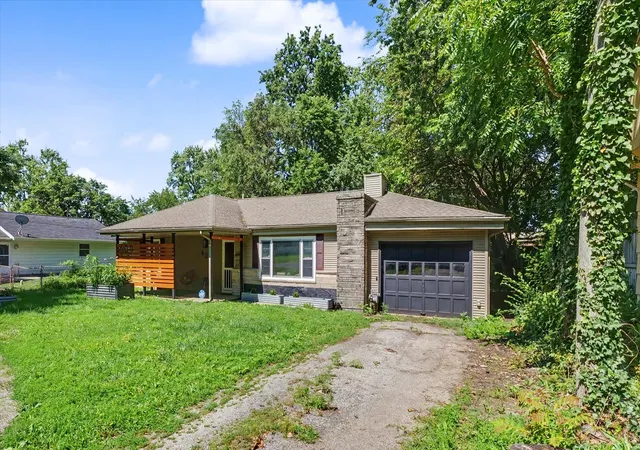 Homes for sale in Champaign, IL | 609 S Western Ave, Champaign, IL 61821 | MLS# 12674333