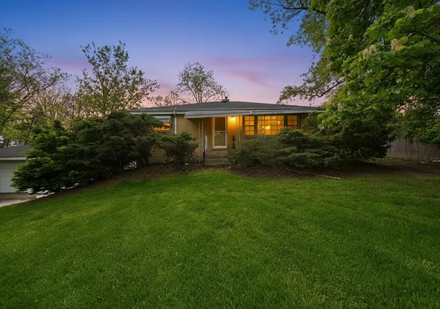 Homes for sale in Palos Hills, IL | 8351 W 99th St, Palos Hills, IL 60465 | MLS# 12674340