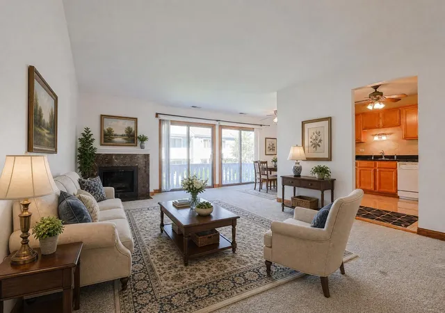 Homes for sale in Schaumburg, IL | 220 Oak Knl Ct, Schaumburg, IL 60193