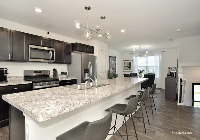 Photo 3 of Townhouse for sale at 3834 Gansett Pkwy, Elgin, IL 60124 | MLS# 12674425 | Listing updated on 2026-09-21