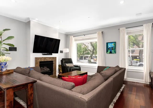 Photo 3 of Condo for sale at 1112 Church St #1W, Evanston, IL 60201 | MLS# 12674451 | Listing updated on 2026-09-17