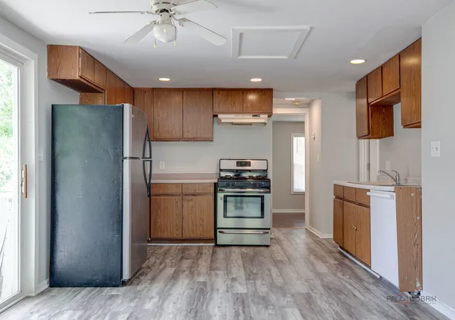 Homes for sale in Zion, IL | 1809 Galilee Ave, Zion, IL 60099 | MLS# 12674471