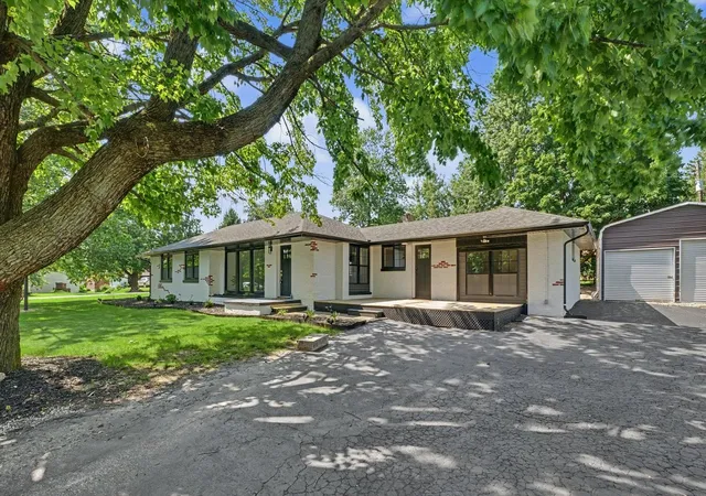 2nd image of 302 W Main St, Mahomet, IL 61853 | MLS# 12674513