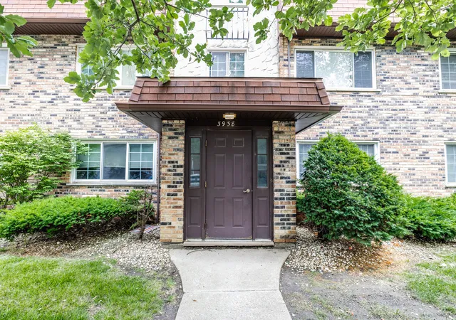 Homes for sale in Chicago, IL | 3938 W 104th St #3C, Chicago, IL 60655 | MLS# 12674534
