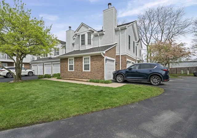 Homes for sale in Vernon Hills, IL | 648 Portage Ct #648, Vernon Hills, IL 60061 | MLS# 12674555