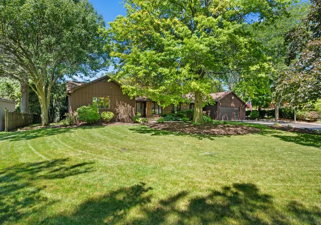Photo 4 of Single family home for sale at 1311 Azalea Ln, De Kalb, IL 60115 | MLS# 12674559 | Listing updated on 2026-06-20