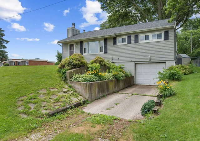 Homes for sale in Orion, IL | 708 14Th Ave, Orion, IL 61273 | MLS# 12674670