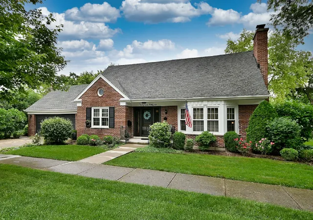 3rd image of 3946 Gilbert Ave, Western Springs, IL 60558 | MLS# 12674681
