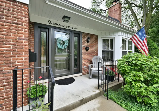 4th image of 3946 Gilbert Ave, Western Springs, IL 60558 | MLS# 12674681