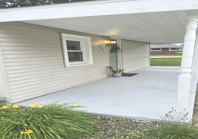 Homes for sale in Colona, IL | 201 4th St, Colona, IL 61241 | MLS# 12674727