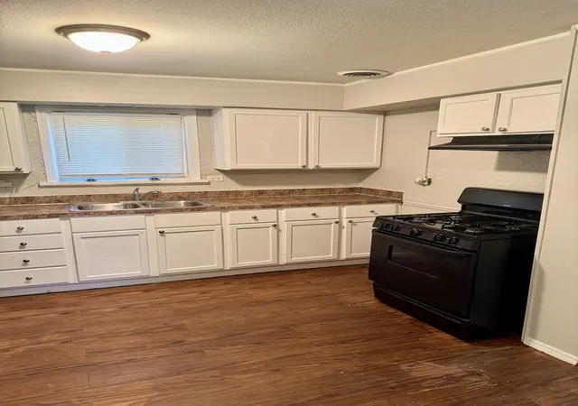 4th image of 16919 Western Ave, Hazel Crest, IL 60429 | MLS# 12674729