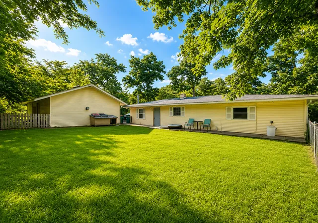Homes for sale in Beach Park, IL | 11538 W Oak Dr, Beach Park, IL 60099 | MLS# 12674791