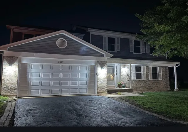 1st image of 342 Country Ln, Algonquin, IL 60102 | MLS# 12674814
