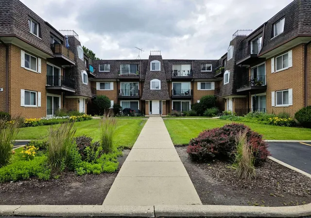 Photo 1 of Condo for sale at 1907 W Golf Rd #1B, Mount Prospect, IL 60056 | MLS# 12674817 | Listing updated on 2026-09-27
