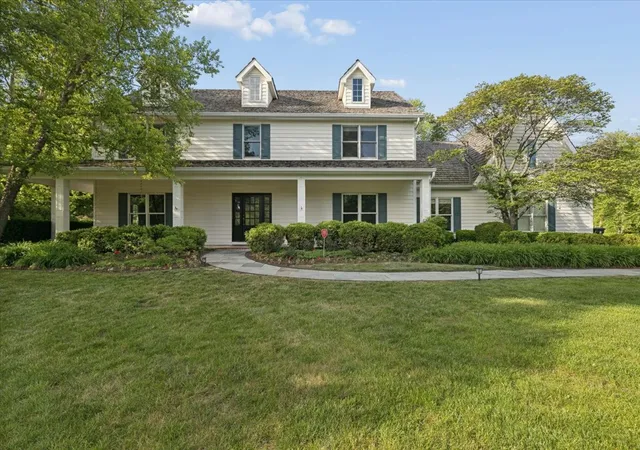 Homes for sale in Lake Forest, IL | 455 Hunter Ln, Lake Forest, IL 60045 | MLS# 12674824