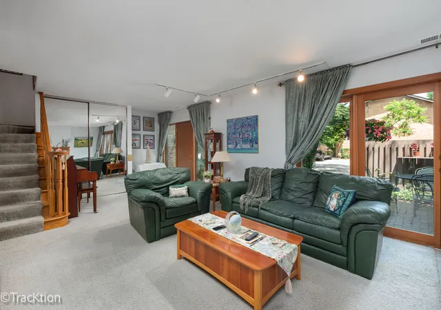 4th image of 5917 Oakwood Dr #141E, Lisle, IL 60532 | MLS# 12674841