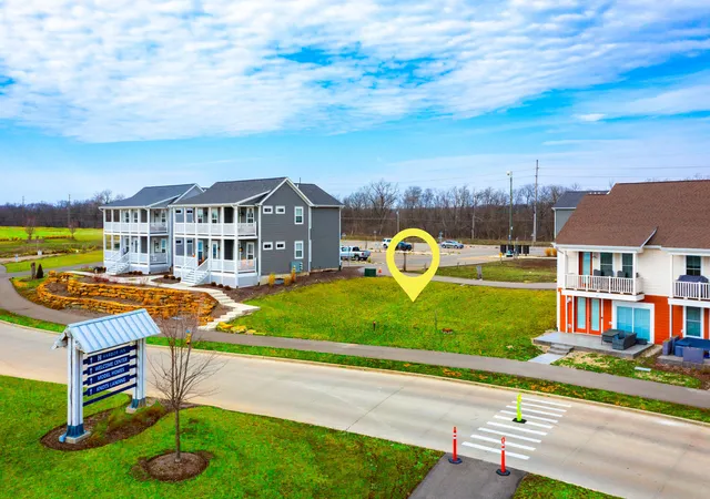 2nd image of 100 Great Loop Dr, #44, Ottawa, IL 61350 | MLS# 12674853