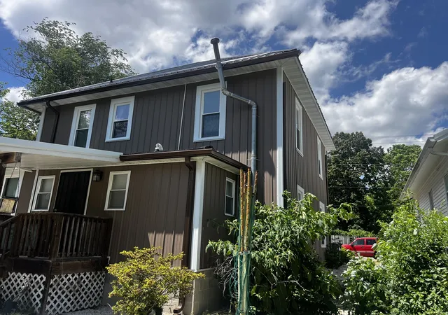 Homes for sale in Mt Vernon, IL | 2121 College Ave, Mt Vernon, IL 62864 | MLS# 12674854