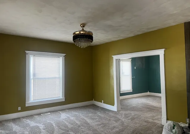 Homes for sale in Mt Vernon, IL | 2121 College Ave, Mt Vernon, IL 62864 | MLS# 12674854