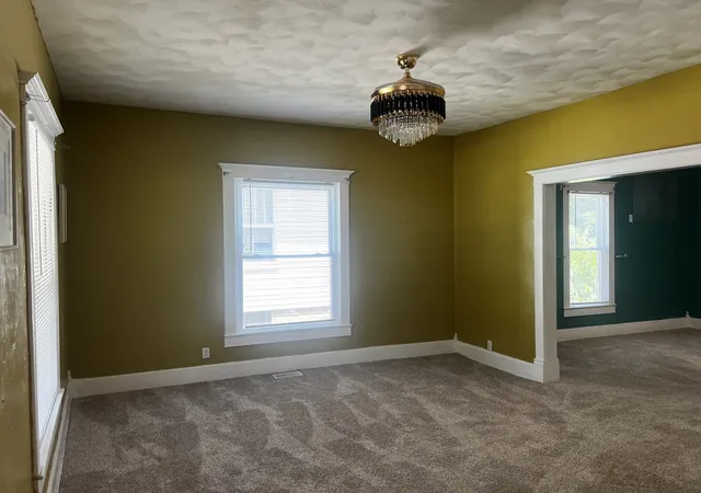 Homes for sale in Mt Vernon, IL | 2121 College Ave, Mt Vernon, IL 62864 | MLS# 12674854