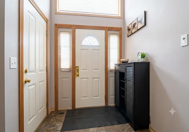 Photo 3 of Townhouse for sale at 2805 S Stewart Ave, Chicago, IL 60616 | MLS# 12674875 | Listing updated on 2026-09-28