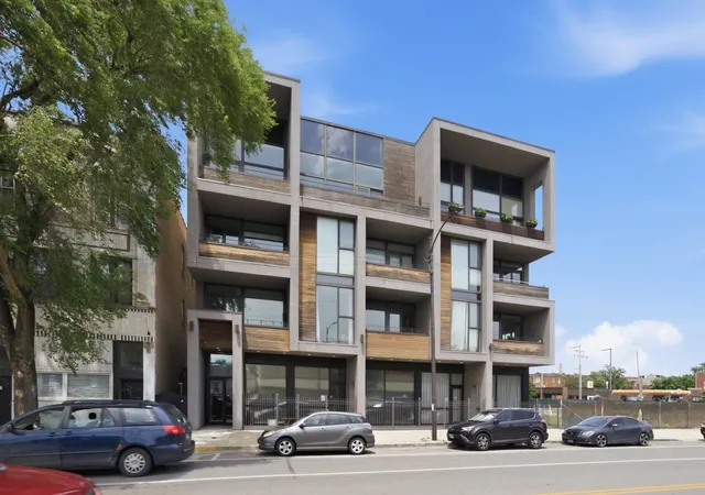 2nd image of 2424 W Chicago Ave, Chicago, IL 60622