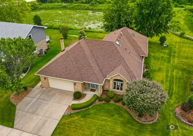 3rd image of 19600 Edgebrook Ln, Tinley Park, IL 60487 | MLS# 12674915
