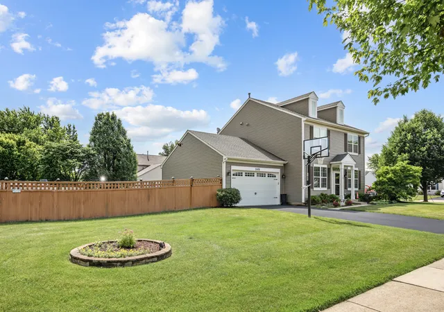 Homes for sale in Huntley, IL | 11476 Heritage Ln, Huntley, IL 60142 | MLS# 12674920