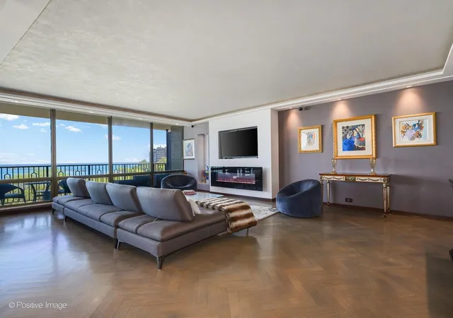 3rd image of 1040 N Lake Shore Dr #7C, Chicago, IL 60611 | MLS# 12674926