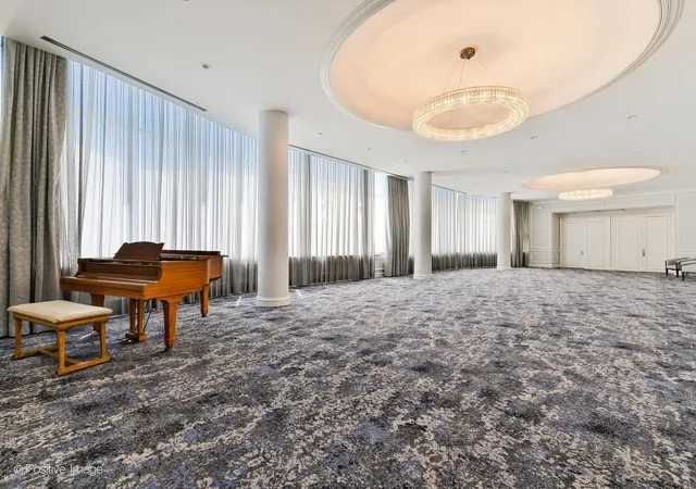 33rd image of 1040 N Lake Shore Dr #7C, Chicago, IL 60611 | MLS# 12674926