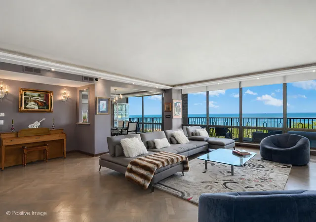 4th image of 1040 N Lake Shore Dr #7C, Chicago, IL 60611 | MLS# 12674926
