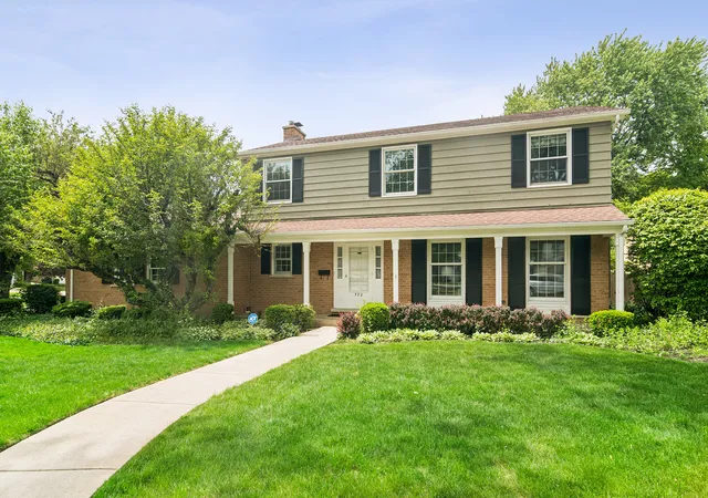 Homes for sale in Palatine, IL | 572 E Monterey Rd, Palatine, IL 60074 | MLS# 12674929