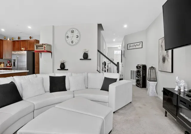 Photo 4 of Townhouse for sale at 3352 Helene Reider Dr, Montgomery, IL 60538 | MLS# 12674959 | Listing updated on 2026-09-01