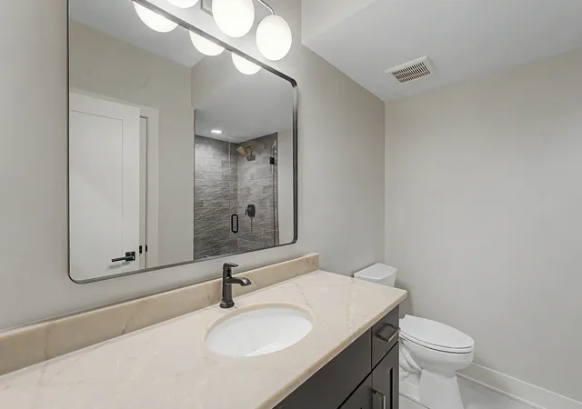 Photo 35 of Single family home for sale at 837 S Kearsage Ave, Elmhurst, IL 60126 | MLS# 12674980 | Listing updated on 2026-06-17