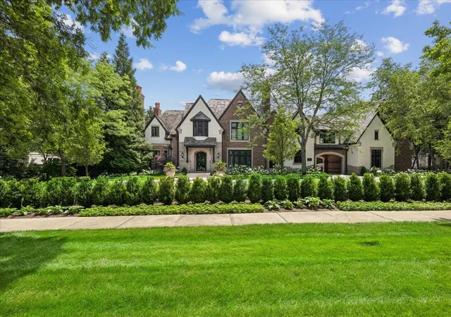 Photo 4 of Single family home for sale at 86 Prospect Ave, Highland Park, IL 60035 | MLS# 12675023 | Listing updated on 2026-10-03