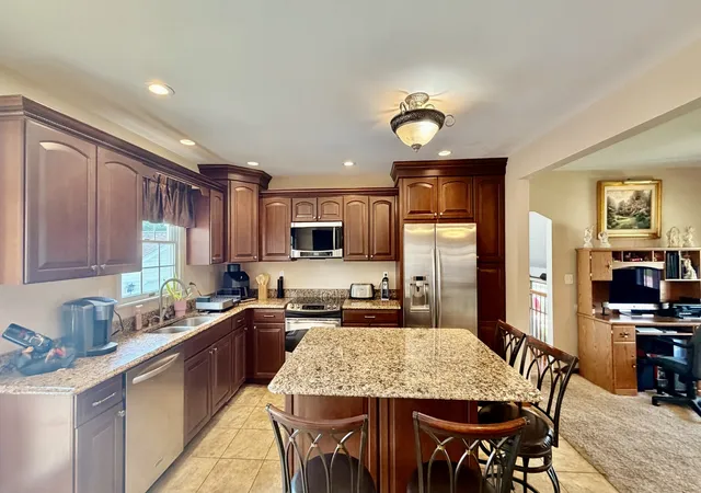 Homes for sale in Centralia, IL | 545 Meadowbrook, Centralia, IL 62801 | MLS# 12675038