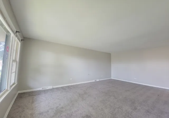 3rd image of 383 Calhoun Ave, Calumet City, IL 60409 | MLS# 12675062