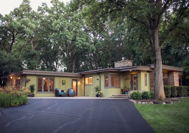 Homes for sale in Palos Park, IL | 8623 S Roma Rd, Palos Park, IL 60464 | MLS# 12675083