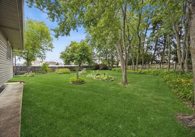 20th image of 8007 Alexandria Dr, Tinley Park, IL 60477 | MLS# 12675152