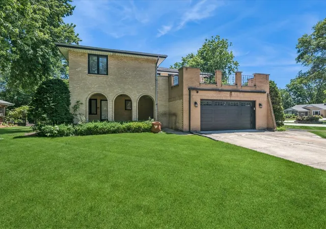 Single family home for sale at 823 Tenuta Ct, Olympia Fields, IL 60461 | MLS# 12675175