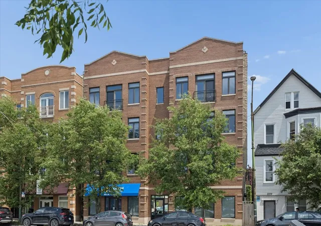 1st image of 3011 N Ashland Ave #4S, Chicago, IL 60657 | MLS# 12675229