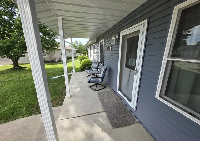 Homes for sale in Dixon, IL | 563 Pine Meadow Dr, Dixon, IL 61021 | MLS# 12675268