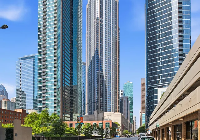 27th image of 512 N Mcclurg Ct #2402, Chicago, IL 60611 | MLS# 12675272