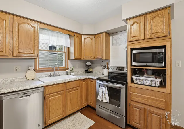 4th image of 1362 Mill Pond Rd, Bourbonnais, IL 60914 | MLS# 12675313