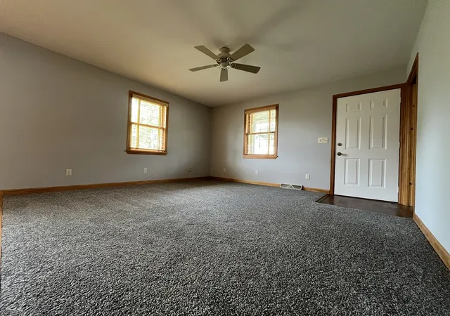 2nd image of 1014 Walnut St, Ottawa, IL 61350 | MLS# 12675394